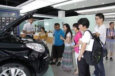 海納致遠汽車生活館大7SUV媒體尊駕活動